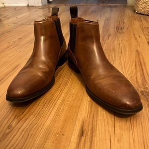 Men’s Florsheim brown leather Chelsea boots